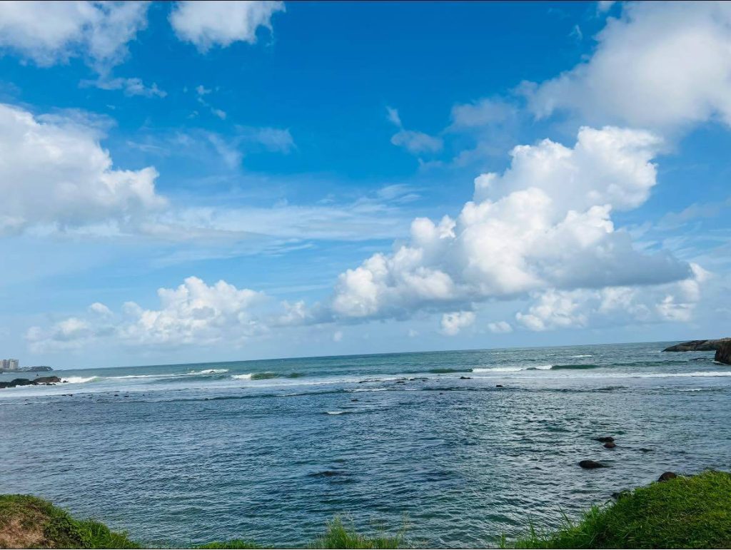 galle fort beach, walking distance form city center