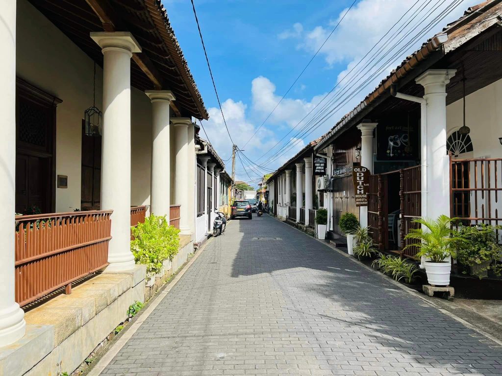 galle fort city street