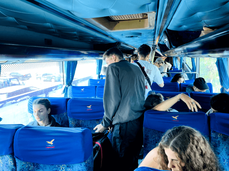 lomprayah-bus-inside-towkirahmed-bangkok to koh tao bus