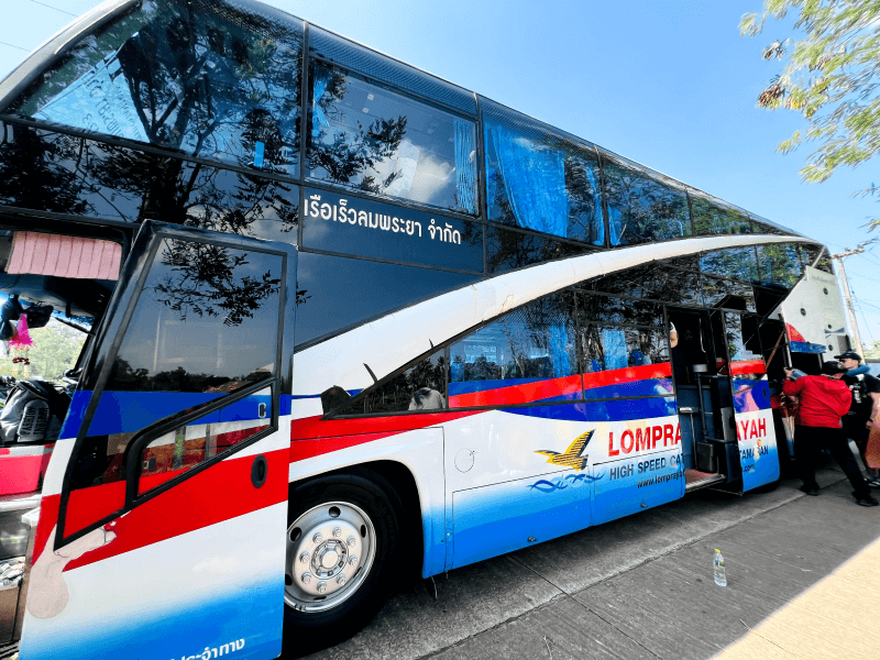 lomprayah-bus-towkirahmed, lomprayah-bus-seat-towkir-ahmed